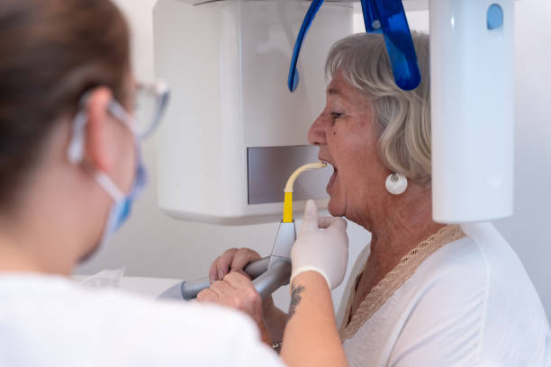 Best Emergency Tooth Extraction in West Dundee, IL